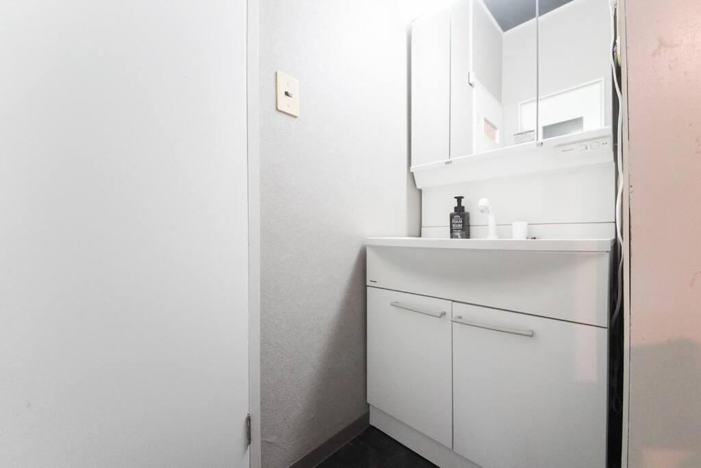 Sanacion Namba 難波千日前の5Ldk120平米 駅徒歩2分 広々バルコニーでバーベキューも可能 Apartamento Osaca Exterior foto